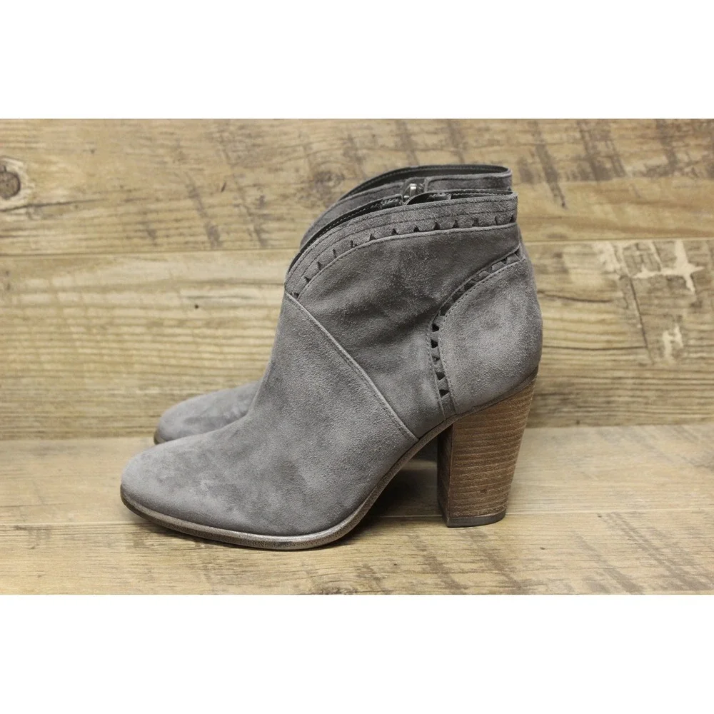 Vince Camuto Fritan Women's 7M Gray Suede Ankle Boots Stack Heel Casual Mod‎